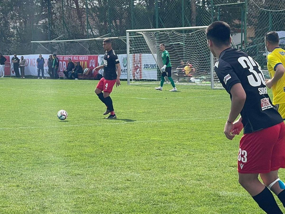 Dinamo - Petrolul, meci tare » Final încins, au intervenit stewarzii: „E amical sau ce e?!”