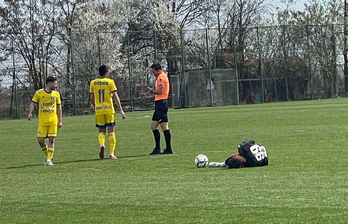 Dinamo - Petrolul, meci tare » Final încins, au intervenit stewarzii: „E amical sau ce e?!”