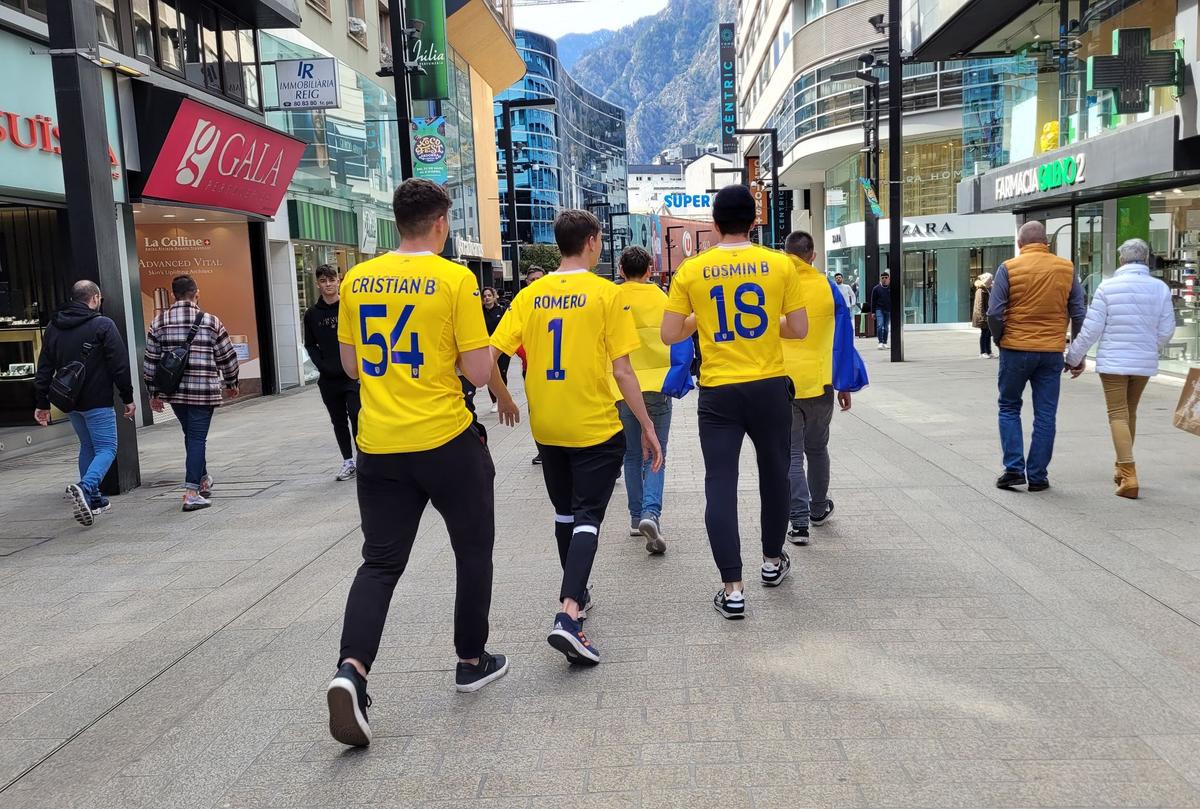 Atmosfera în Andorra la Vella înainte de Andorra - România