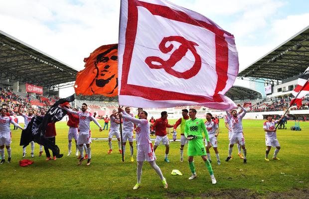 „Hai să le lăsăm stadionul întreg!” » Oficialii Unirii Dej au motivat decizia care nu le-a picat bine fanilor: „Din respect pentru tradiția și istoria clubului Dinamo București”