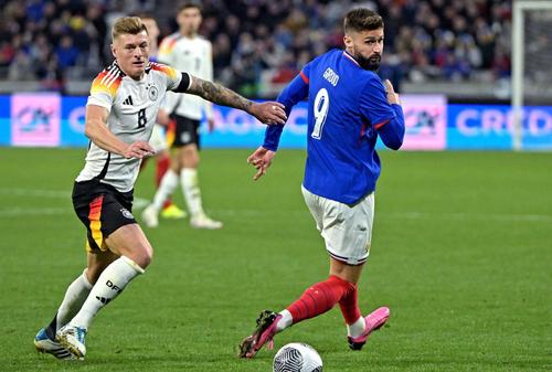 Olivier Giroud, ]n tricoul Franței/ foto Imago Images