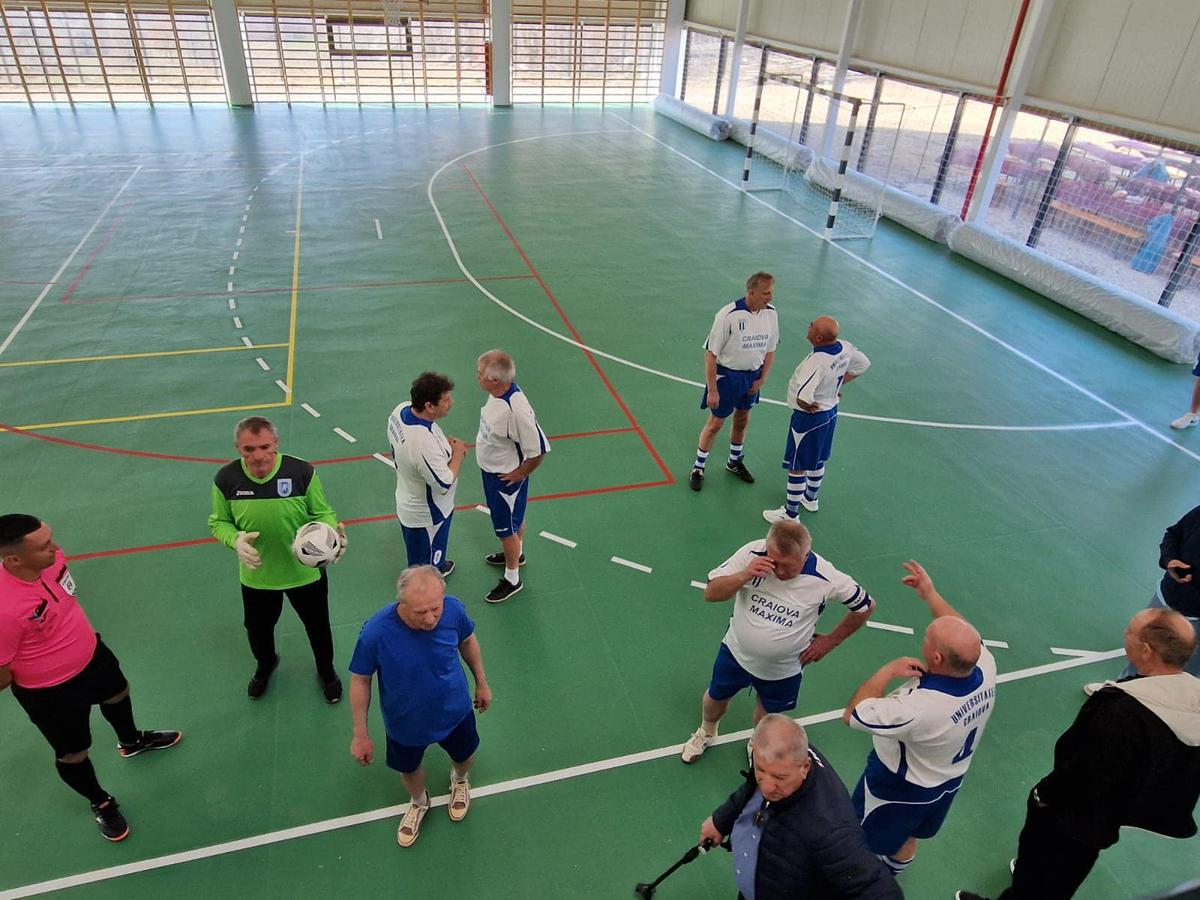 „Craiova Maxima”, prezentă la inaugurarea sălii de sport din Crasna