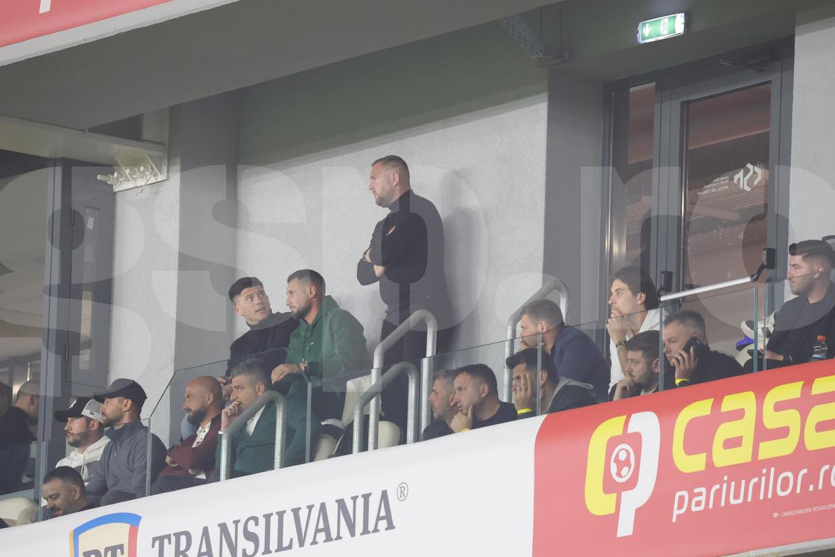 Foștii fotbaliști prezenți la meciul dintre România U20 și Olanda U20