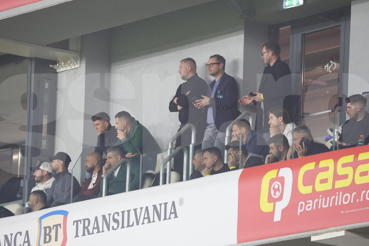 Foștii fotbaliști prezenți la meciul dintre România U20 și Olanda U20
