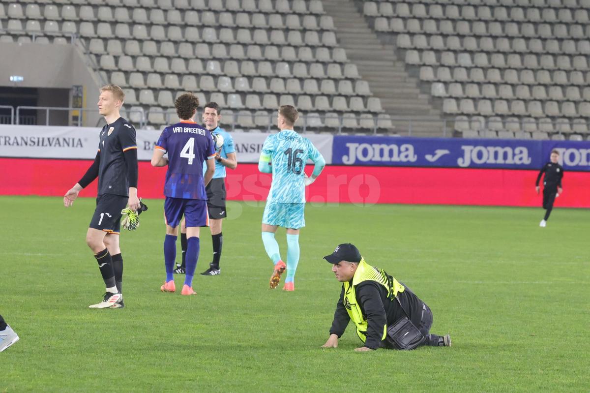 Imagini de la finalul meciului dintre România U21 și Olanda U21