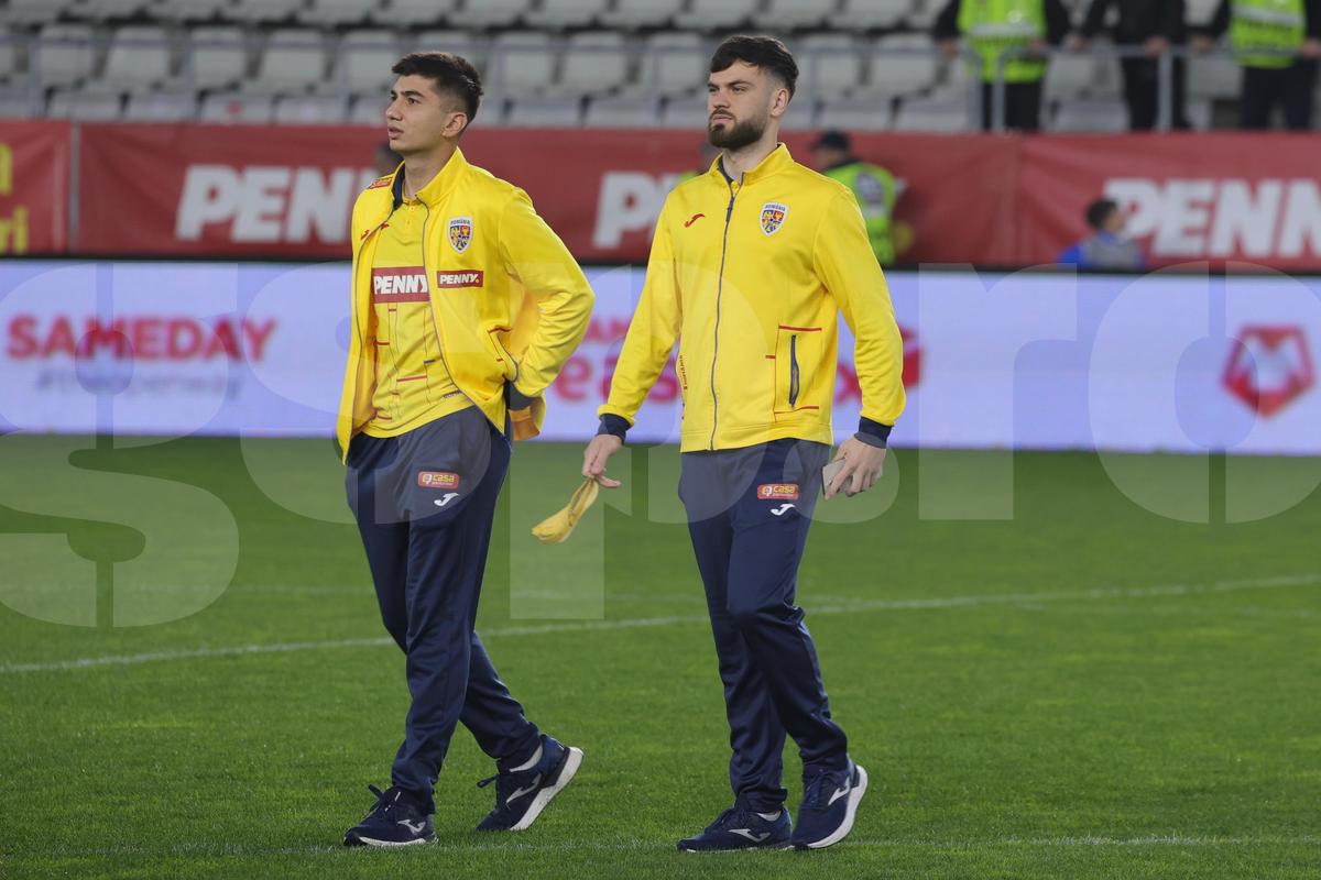 Cum s-a îmbrăcat Daniel Pancu pe „Arcul de Triumf” » Mai scump decât geaca lui Șumudică: și l-a dat jos după câteva minute