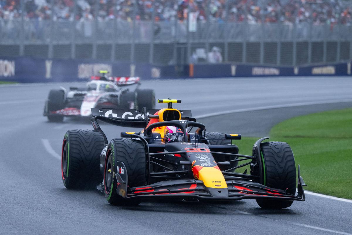 Nu doar retrogradat, ci în pericol de a ieși DE TOT din Formula 1!