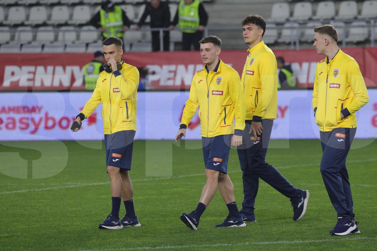 Cum s-a îmbrăcat Daniel Pancu pe „Arcul de Triumf” » Mai scump decât geaca lui Șumudică: și l-a dat jos după câteva minute