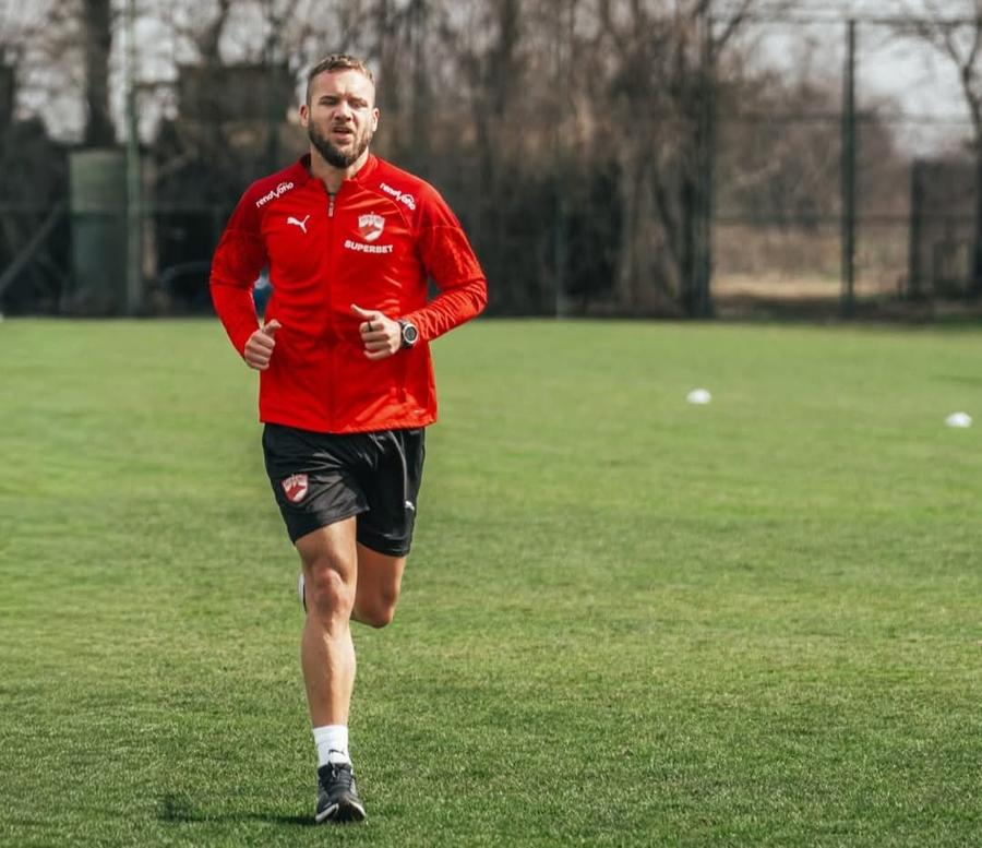 George Pușcaș a început antrenamentele cu coechipierii E gata de un come-back spectaculos, la Dinamo! Debutul a fost programat