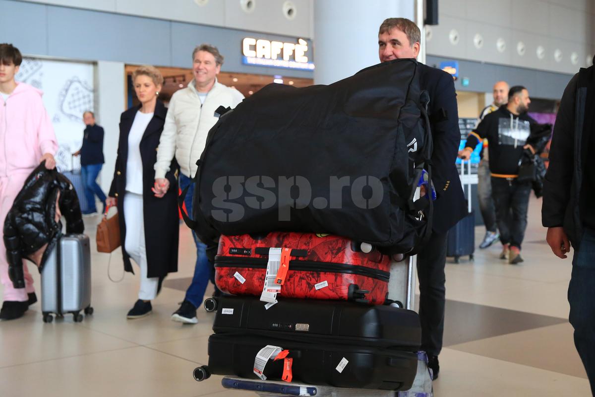 Sosirea Generației de Aur la aeroportul din Istanbul! Scenele surprinse de GSP