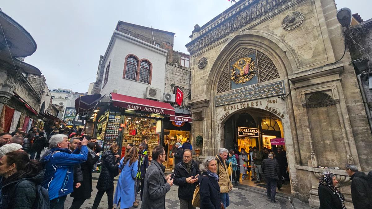 Grand Bazar Istanbul vs Obor București: Turcia - România