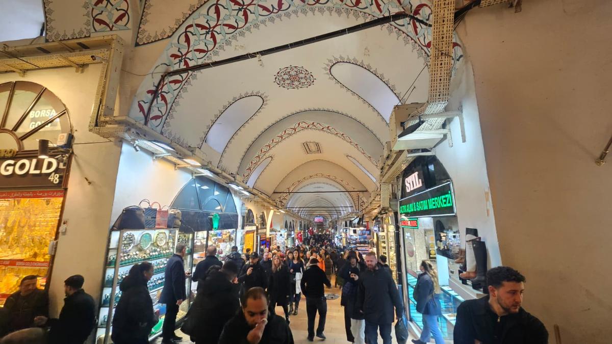 Grand Bazar Istanbul vs Obor București: Turcia - România
