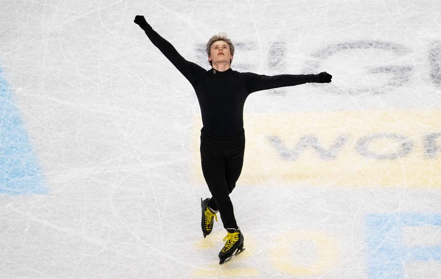 Ilia Malinin cu o nouă fruzură la Praga FOTO Imago Images Campionatele Mondiale de patinaj artistic debutează la Praga, Julia Sauter intră miercuri pe gheață » Ilia Malinin va concura și el în Cehia