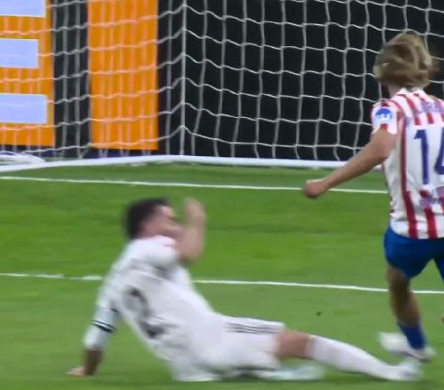 Llorente șutase înainte ca Dani Carvajal să-l ia pe sus Atletico Madrid continuă războiul cu Real și arbitrajul: „Sperăm ca «mașinăria» să-și facă timp”