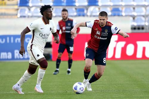 Răzvan Marin în Cagliari - AS Roma FOTO Guliver/Gettyimages