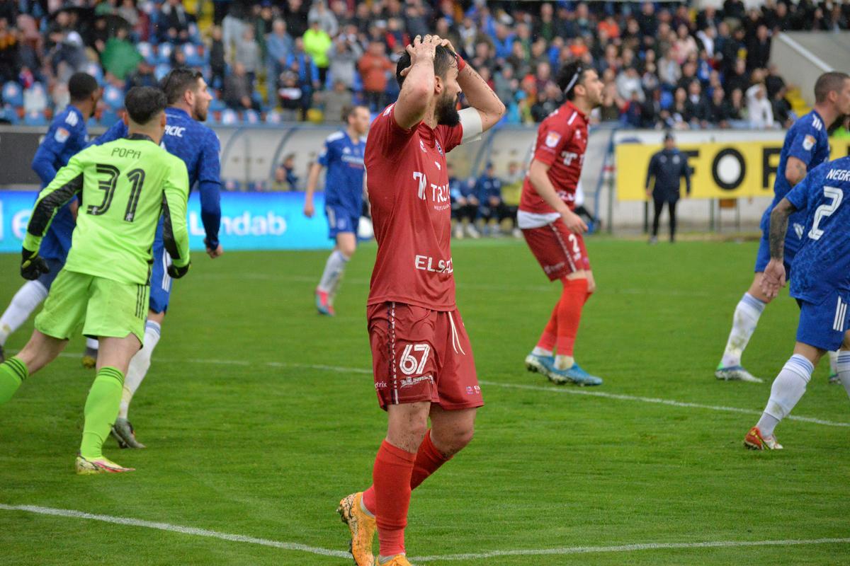 FC Botoșani - FCU Craiova 2-1 » Moldovenii urcă pe 2 în play-out