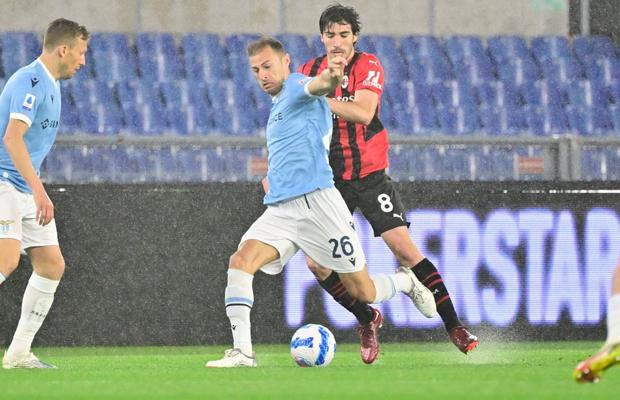 Ștefan Radu, pus la zid după înfrângerea lui Lazio » Ce notă a primit fotbalistul român