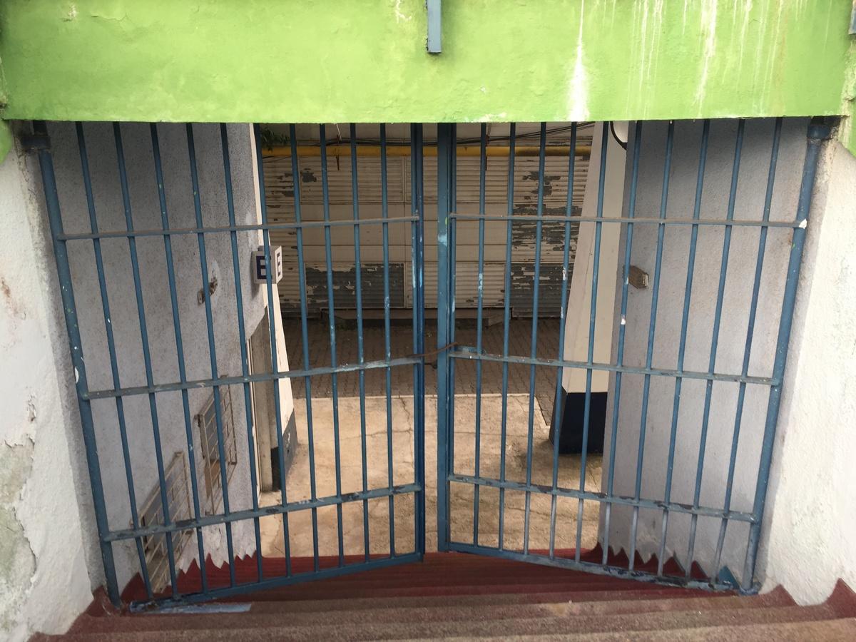 Imagini scandaloase! Zona Crepusculară la Arenele BNR, în centrul Bucureștiului » Jandarmii blochează accesul pentru un motiv incredibil: „Sunt «consensele» noastre”