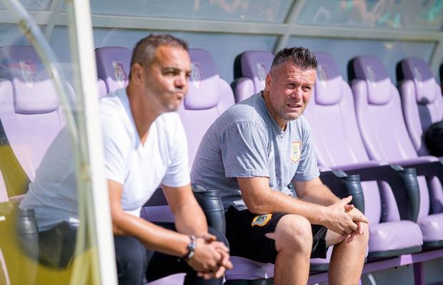 Nu iau licența?! » DECIZIA care poate arunca în aer promovarea în Superliga! Două echipe stau la pândă în culise