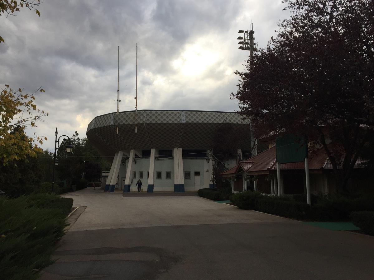 Imagini scandaloase! Zona Crepusculară la Arenele BNR, în centrul Bucureștiului » Jandarmii blochează accesul pentru un motiv incredibil: „Sunt «consensele» noastre”
