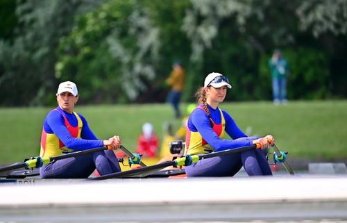 Ancuța Bodnar ți Simona Radiș la Szeged FOTO World Rowing