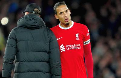 Van Dijk a răbufnit! Pune la îndoială vestiarul lui Liverpool: „Coechipierii mei chiar vor să câștige Premier League?”