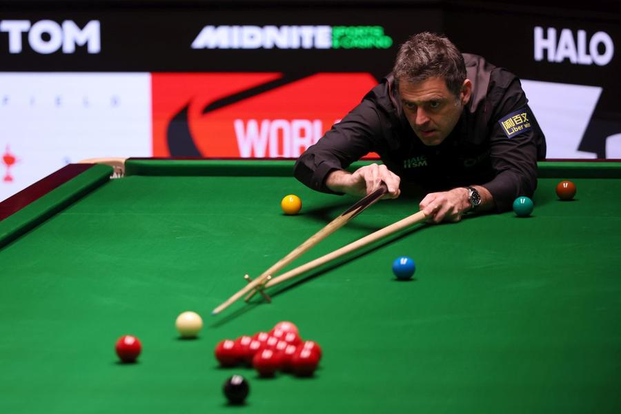 Ronnie O'Sullivan/Foto: Getty Images „Este un sport ucigător, un sport oribil, este diabolic” » Ronnie O’Sullivan, dezvăluiri după victoria din primul tur de la „Crucible”: „El este favorit, un milion la sută”