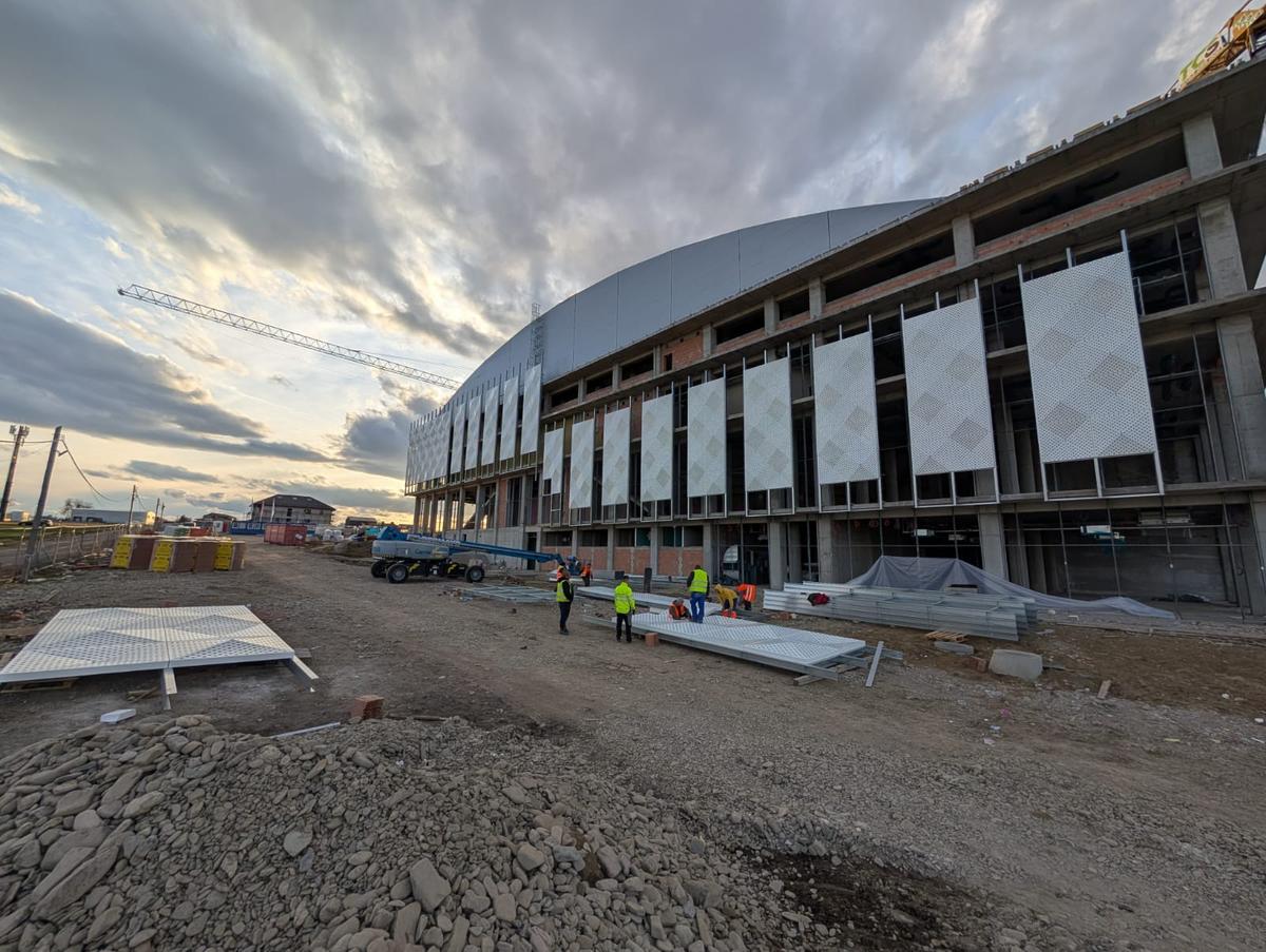 Bijuteria din nord-estul României prinde contur » Arena de 35.000.000 de euro va fi gata în septembrie