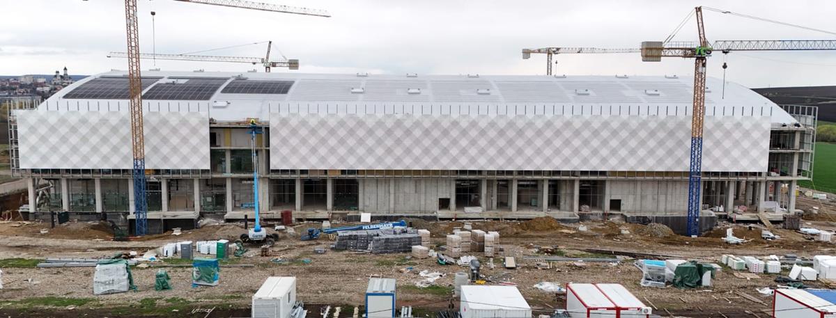 Bijuteria din nord-estul României prinde contur » Arena de 35.000.000 de euro va fi gata în septembrie