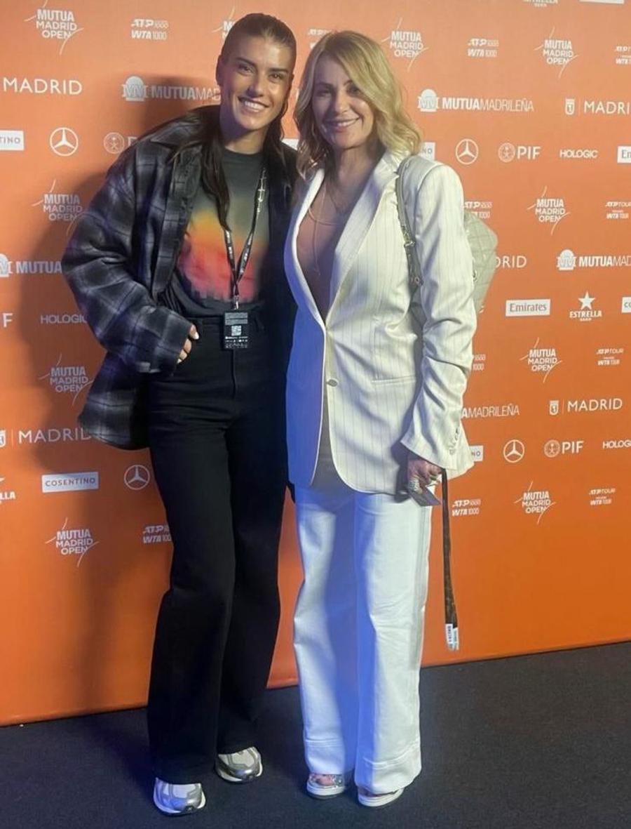 Nadia Comăneci și Sorana Cîrstea/Foto: Instagram Nadia Comăneci s-a întâlnit cu Coco Gauff la Mutua Madrid Open + interviu la o televiziune spaniolă: „Nu mă pot gândi la viața mea fără sport”