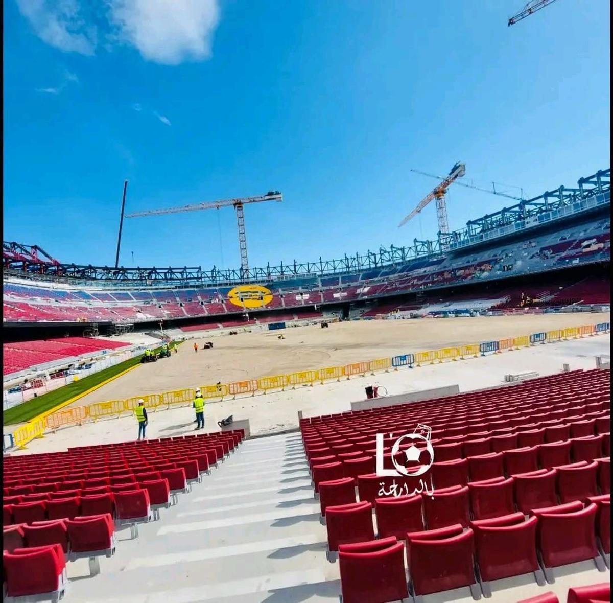 Lucrările de reconstrucție ale Spotify Camp Nou au ajuns în faza de montat gazonul