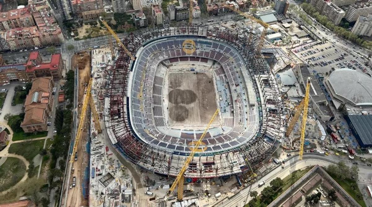 Lucrările de reconstrucție ale Spotify Camp Nou au ajuns în faza de montat gazonul