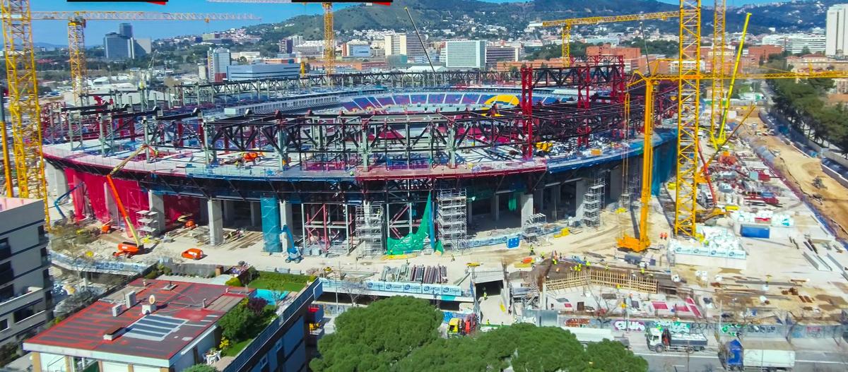 Lucrările de reconstrucție ale Spotify Camp Nou au ajuns în faza de montat gazonul