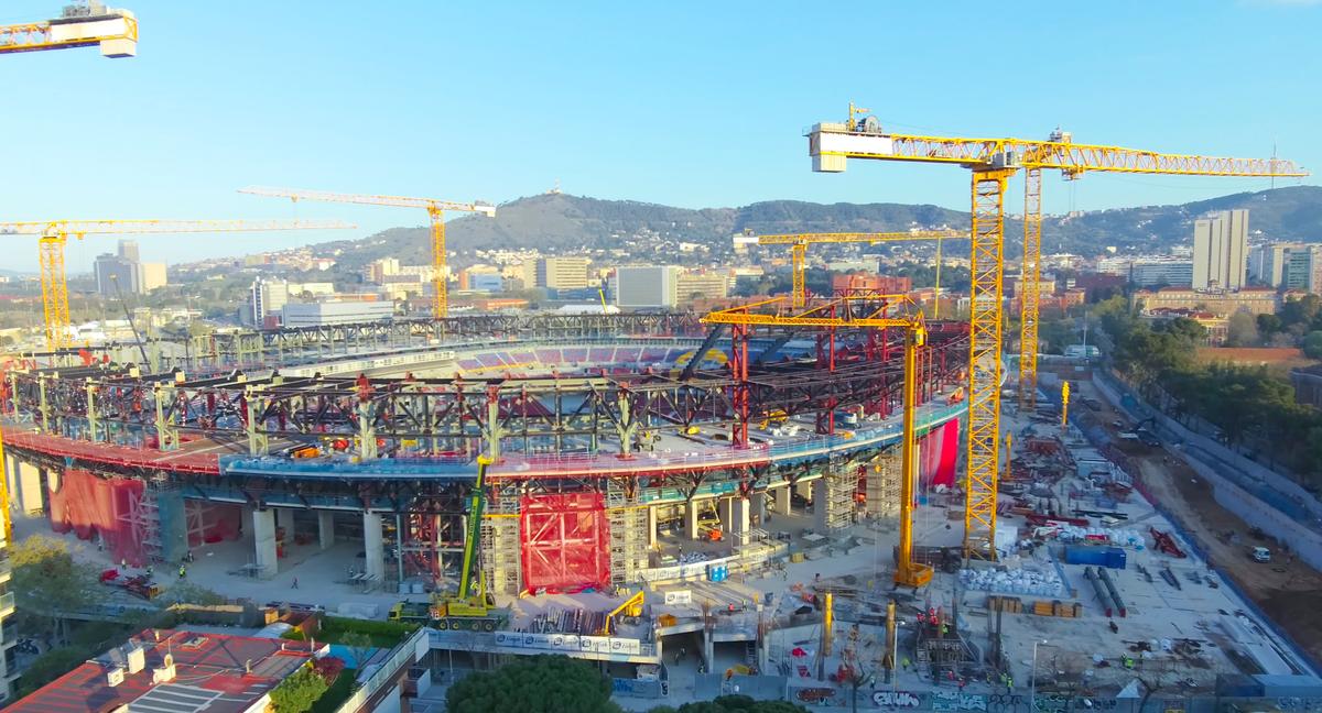 Lucrările de reconstrucție ale Spotify Camp Nou au ajuns în faza de montat gazonul