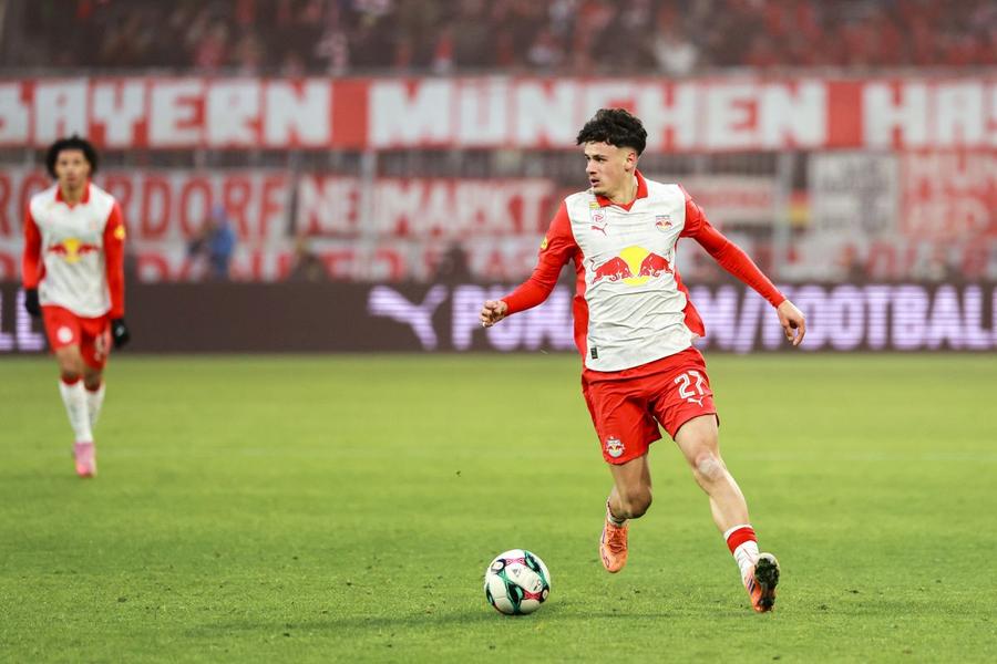 Extrema stângă a lui RB Salzburg are opt selecții și un gol în naționala Bosniei / Foto: GettyImages Doi foști adversari ai României ar putea fi antrenați de Cristi Chivu! » Nume nou pe lista de transferuri la Inter