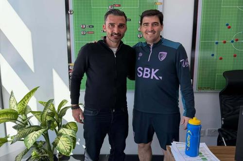 Elias Charalambous, vizită la baza lui Bournemouth / foto: instagram @elias_charalambous33