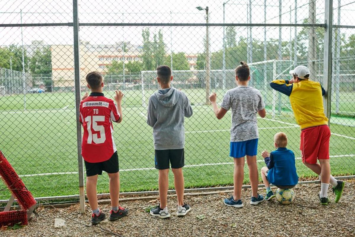 Klaus Iohannis a anunțat prelungirea stării de alertă, dar și noi măsuri de relaxare: „Din 15 iunie se vor redeschide sălile de fitness, grădinițele și mall-urile”