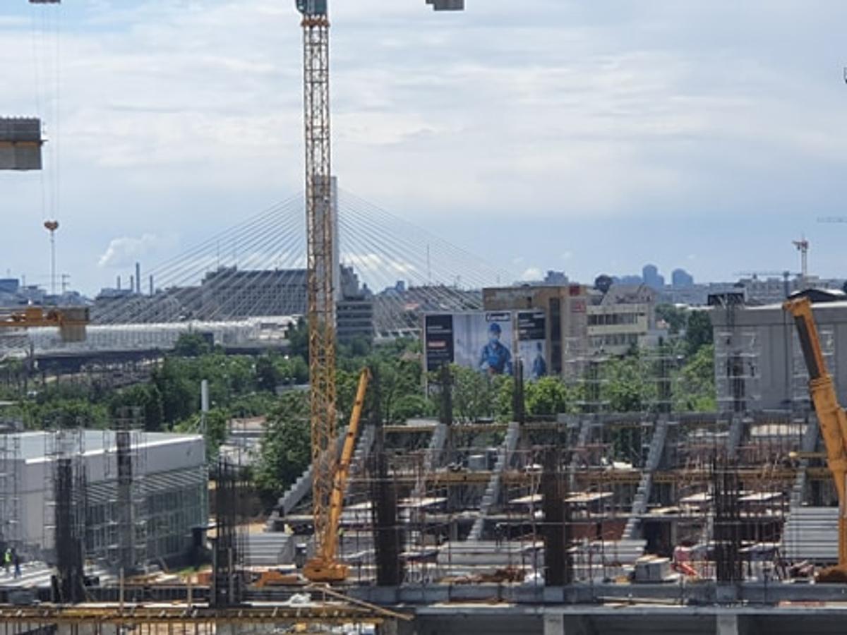 VIDEO+FOTO Lucrările avansează și în Giulești! A început montarea treptelor din tribune
