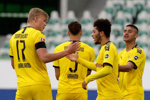 Bayern, Dortmund și Hertha sunt singurele care au învins pe teren propriu. De la 43,3%, procentajul succeselor de acasă s-a prăbușit la 16,7%.