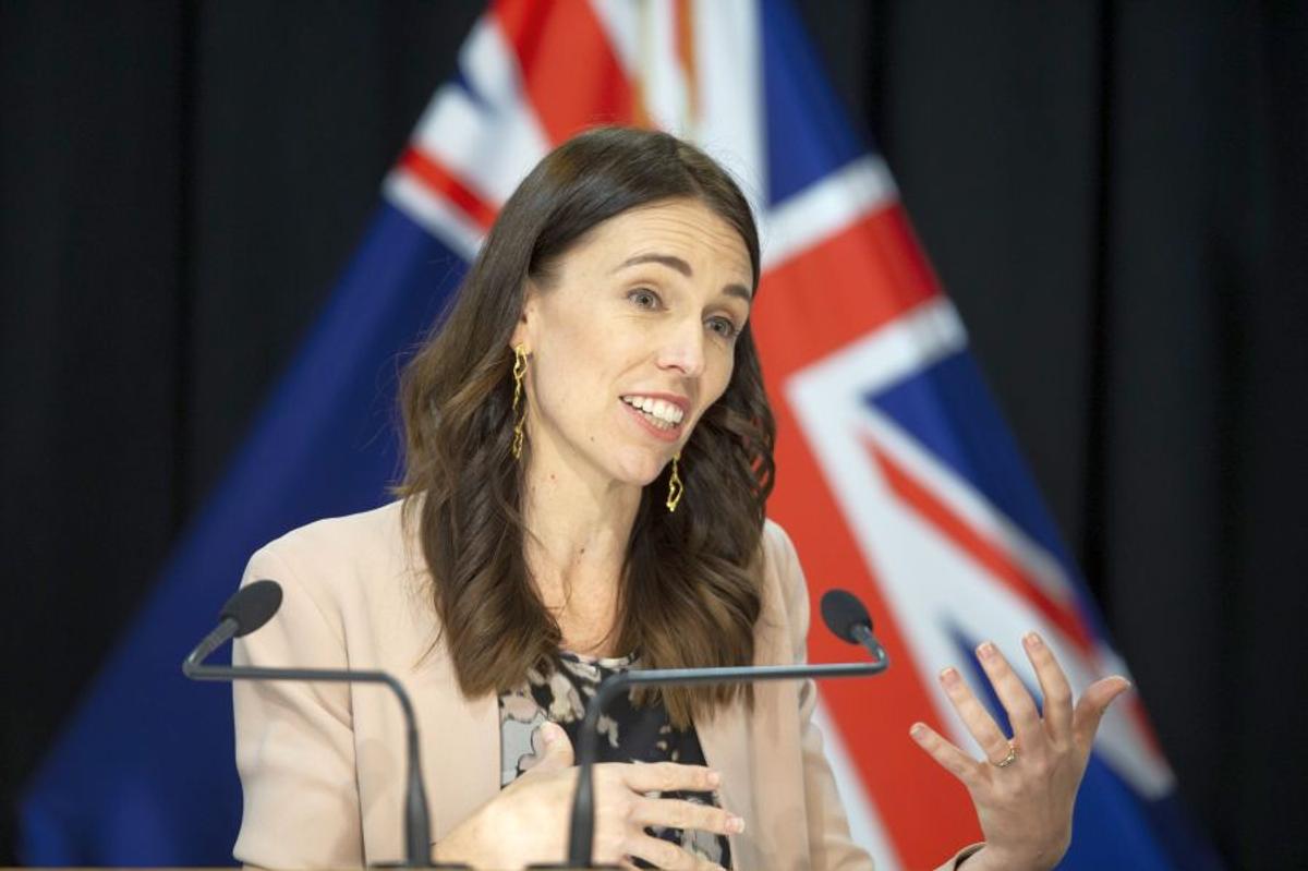 VIDEO Câtă stăpânire! Cum a reacționat Jacinda Ardern, premierul Noii Zeelande, surprinsă în direct de un cutremur puternic