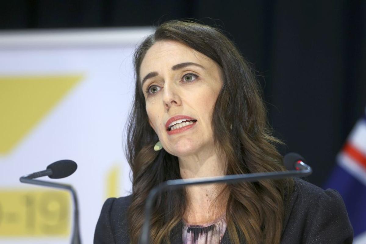 VIDEO Câtă stăpânire! Cum a reacționat Jacinda Ardern, premierul Noii Zeelande, surprinsă în direct de un cutremur puternic
