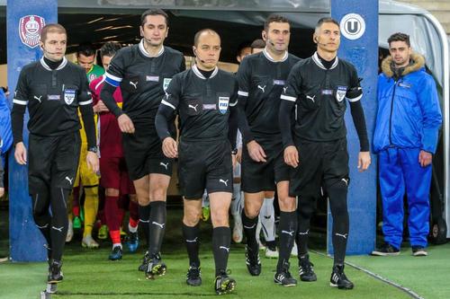 Arbitrii vor fi testaţi anti-COVID înaintea fiecărui meci FOTO sportpictures.eu
