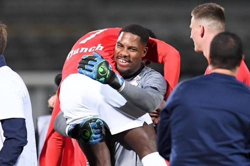Mike Maignan, portarul lui Lille, sărbătorește titlul, foto: Imago