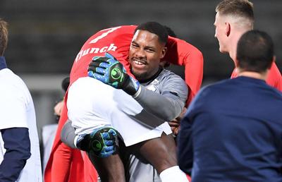 Pleacă Donnarumma, dar AC Milan îl ignoră pe Tătărușanu și aduce alt portar de calibru!