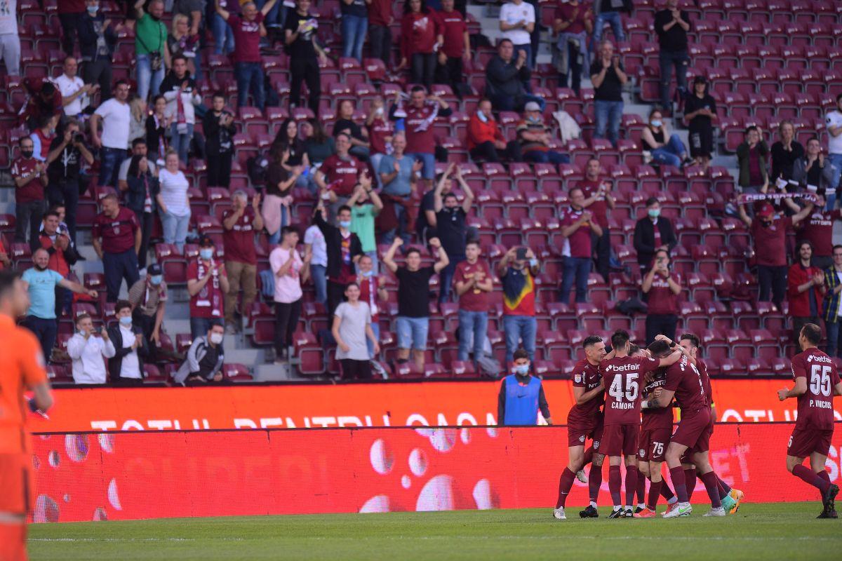 FCSB, surclasată clar de CFR Cluj! Diferență istorică între rivalele la titlu