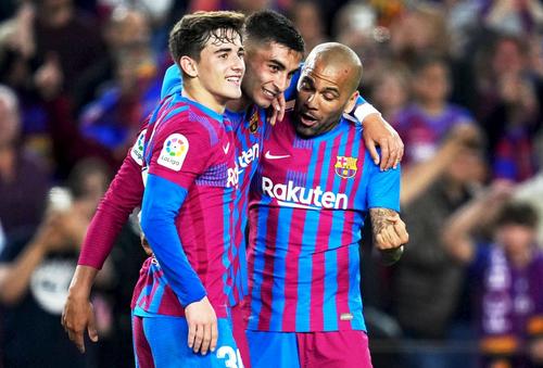 Gavi, stânga, în tricoul Barcelonei, FOTO: Imago