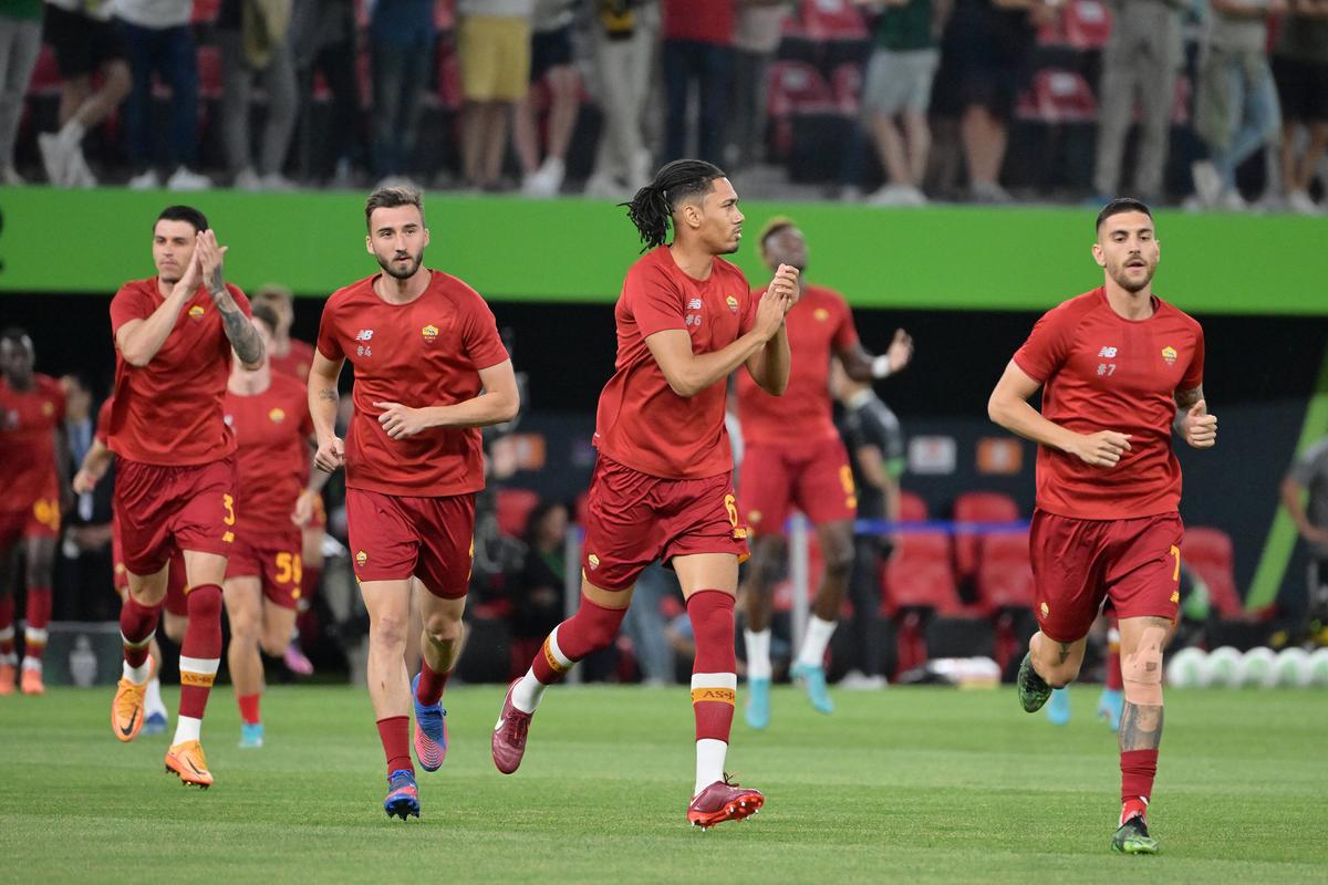 Mou e din nou Specialul! Primul trofeu continental pentru AS Roma » Kovacs a trecut marele test: două faze aprinse, judecate corect