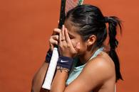 Emma Răducanu, eliminată de la Roland Garros » A câștigat primul set, dar a mai luat, ulterior, doar două game-uri