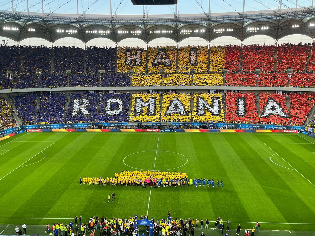 Atmosferă superbă la meciul de retragere al Generației de Aur
