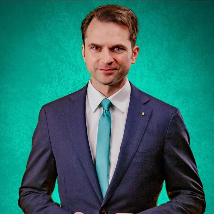 Sebastian Burduja, foto: Facebook Cel mai nou candidat la Primăria Capitalei își face campanie cu stadionul lui Dinamo: „Deciziile lui Nicușor Dan fac imposibilă construcția arenei”